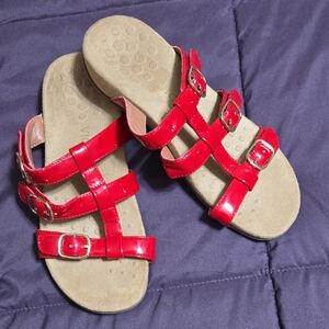 Vionic Red Strappy Sandals Size 7